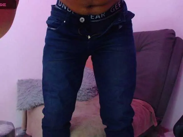 Live sex webcam photo for Jony513 #276186144