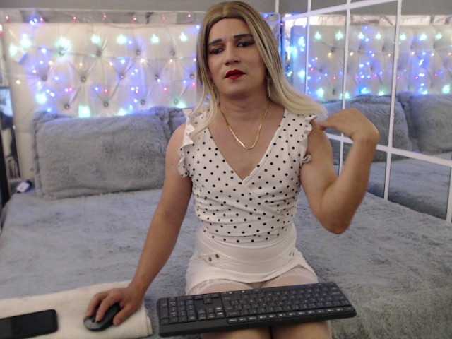 Live sex webcam photo for JordanTwinky #276621358