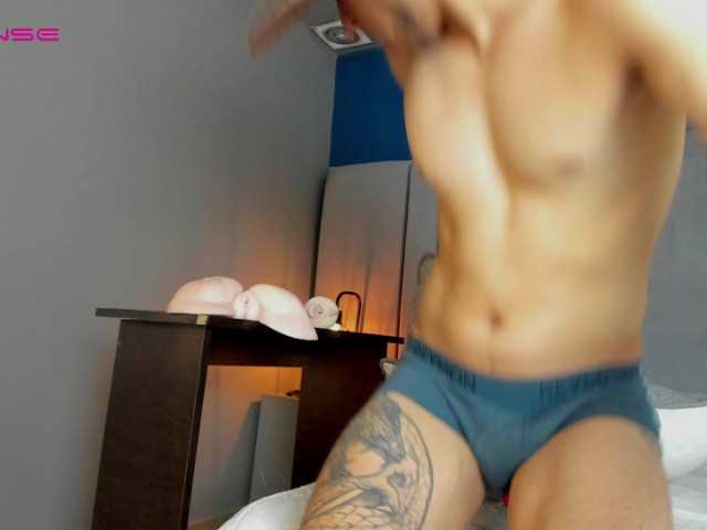 Live sex webcam photo for Jork-Gus #288335290