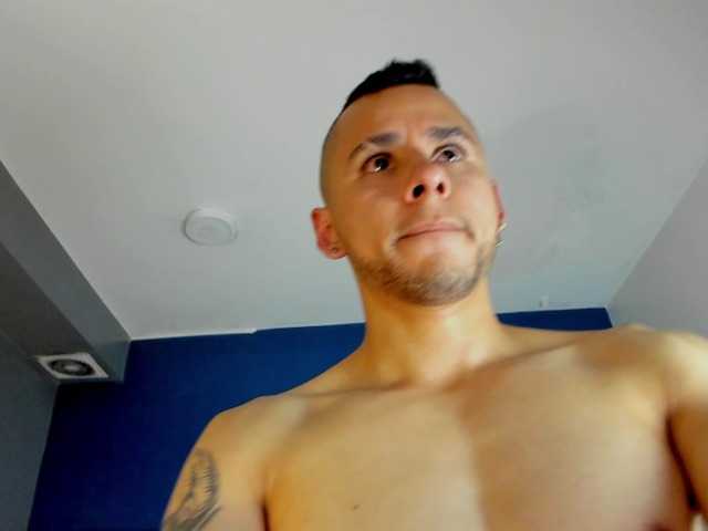 Live sex webcam photo for Jork-Gus #289254833