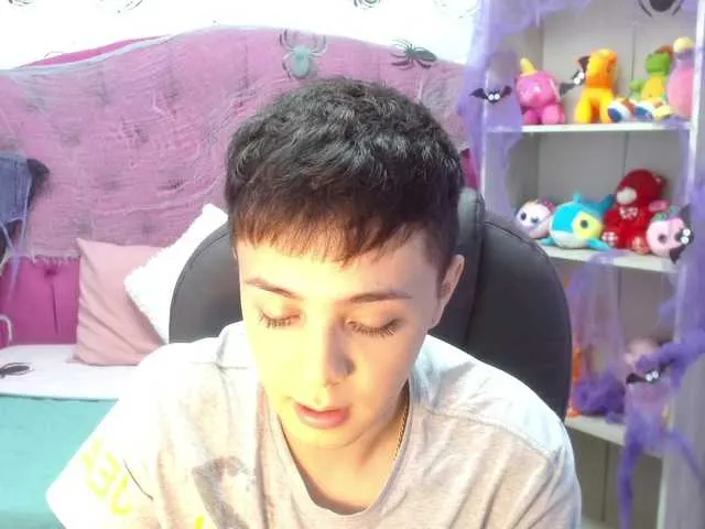 Live sex webcam photo for JoshPascal #276587711