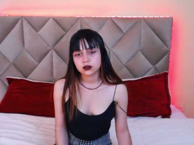 Live sex webcam photo for Joshi171 #272260584