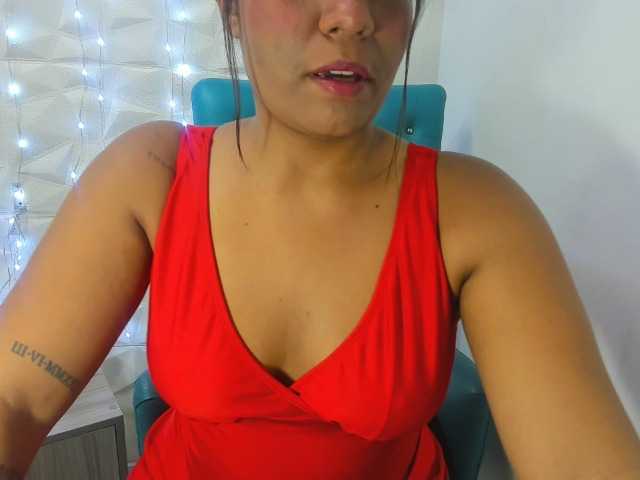 Live sex webcam photo for JoshyQueen #277544559