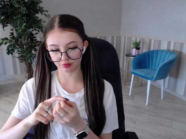 Live sex webcam photo for JoyOfSoul #277702061