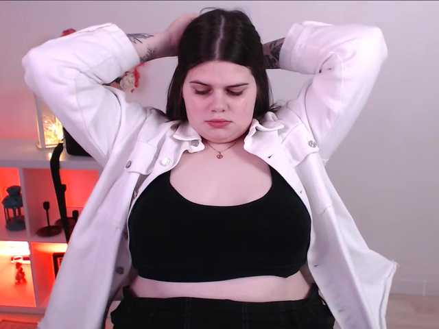 Live sex webcam photo for JoyOnee #272054853