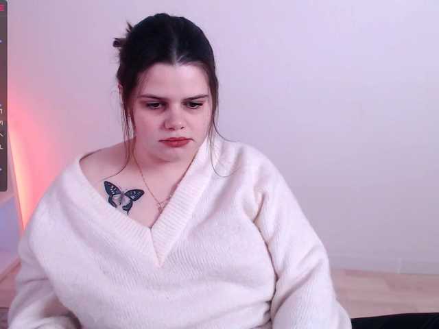 Live sex webcam photo for JoyOnee #272587649