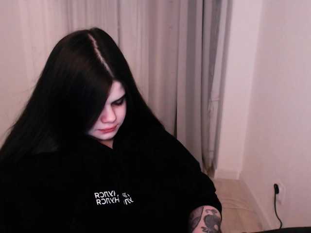 Live sex webcam photo for JoyOnee #272843516