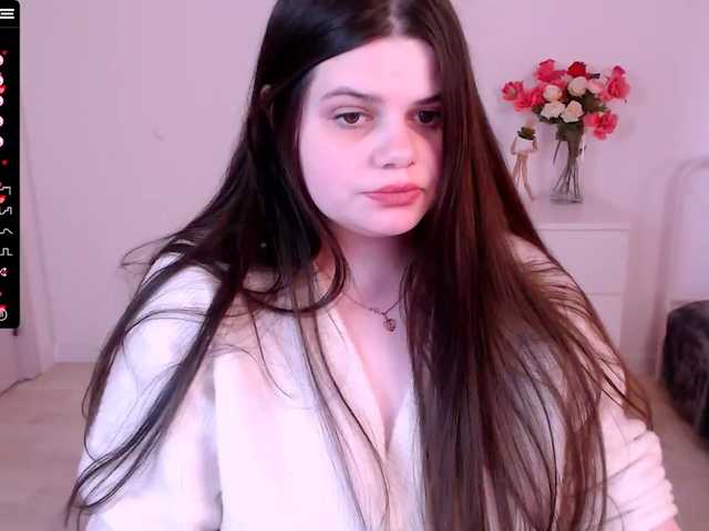 Live sex webcam photo for JoyOnee #273159388