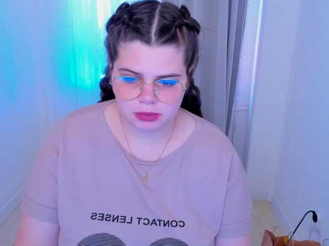 Live sex webcam photo for JoyOnee #273822035