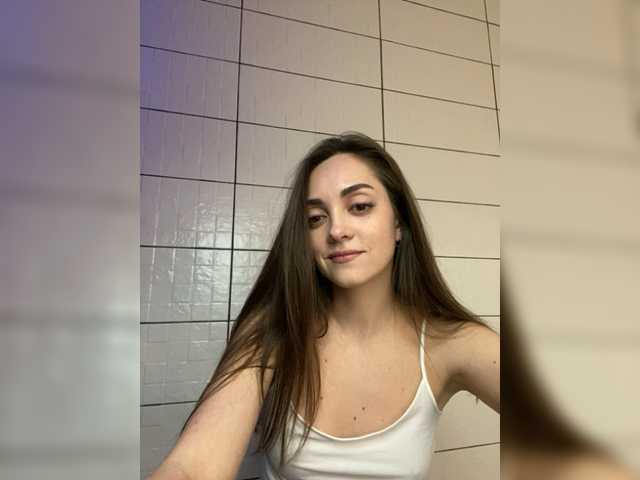 Live sex webcam photo for JoyVip25 #277102750