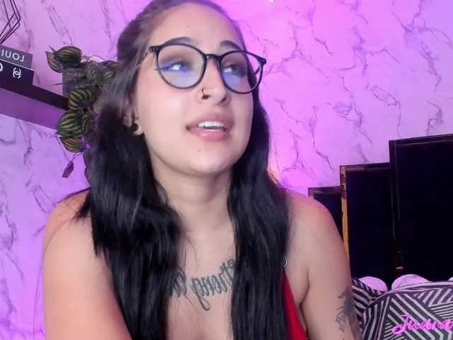 Live sex webcam photo for Juana-Green #291780621