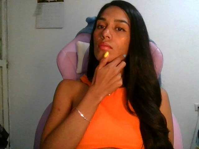 Live sex webcam photo for JuanaBrunette #290391960