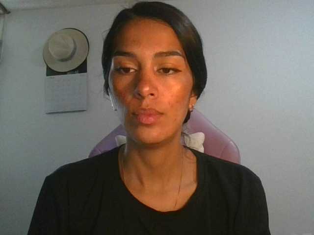 Live sex webcam photo for JuanaBrunette #290855231