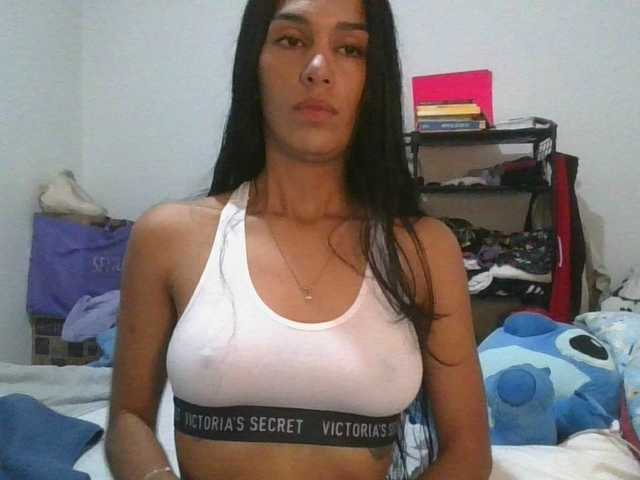 Live sex webcam photo for JuanaBrunette #291030148