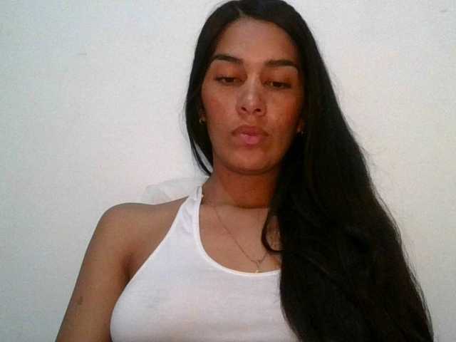 Live sex webcam photo for JuanaBrunette #291192933