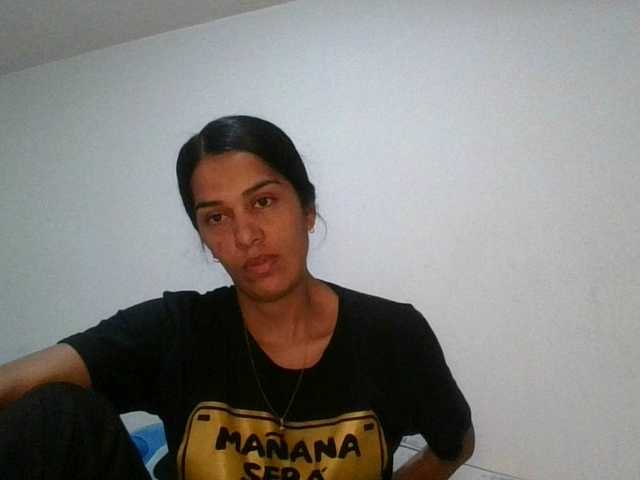 Live sex webcam photo for JuanaBrunette #291815079