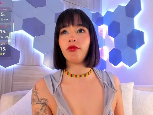 Live sex webcam photo for JuanaReed #291235172