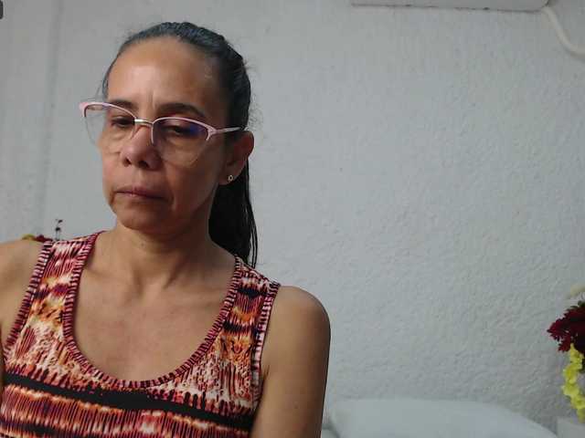 Live sex webcam photo for Juanita-del-M #276065052
