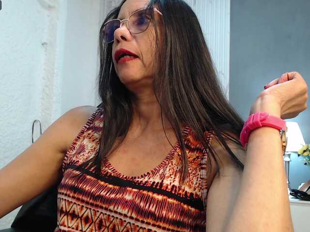 Live sex webcam photo for Juanita-del-M #276244569