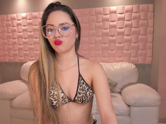 Live sex webcam photo for JuanitaClay #288047241