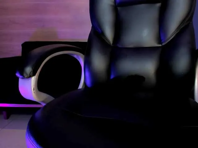 Live sex webcam photo for JuanitaClay #288047517