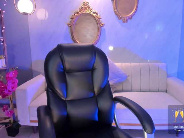 Live sex webcam photo for JuanitaClay #288047560