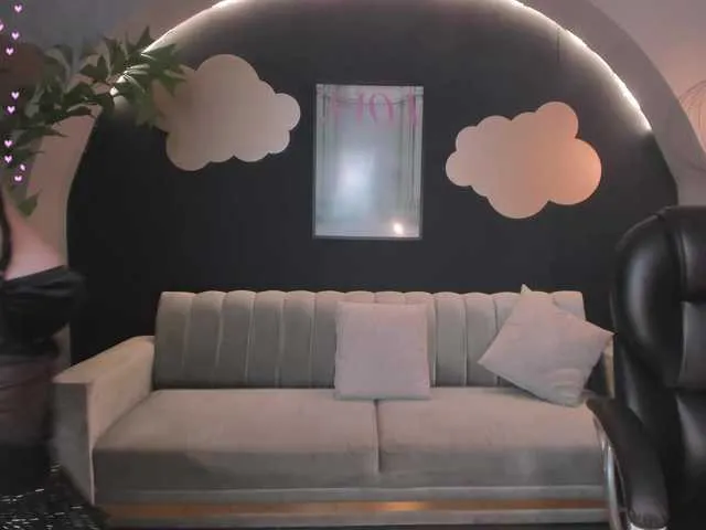 Live sex webcam photo for JuanitaClay #288047561