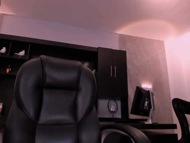 Live sex webcam photo for JuanitaClay #290448723