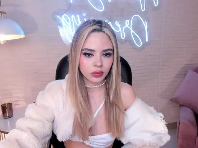 Live sex webcam photo for JuanitaClay #290909096