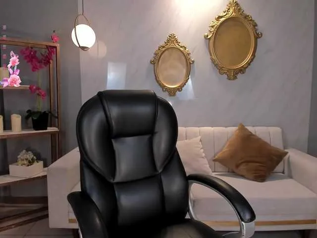 Live sex webcam photo for JuanitaClay #291099883