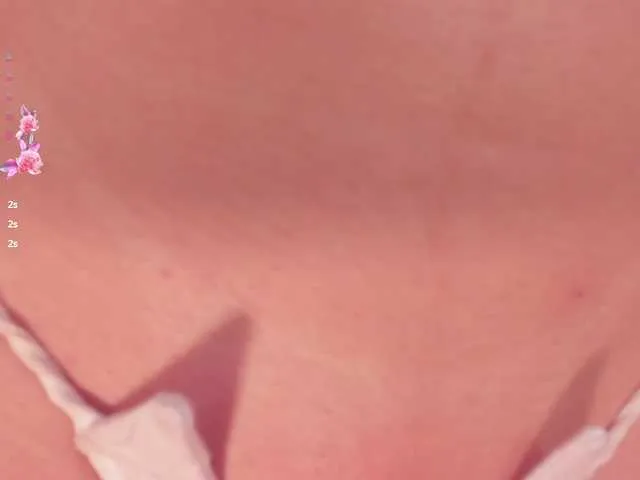 Live sex webcam photo for JuanitaClay #291434596