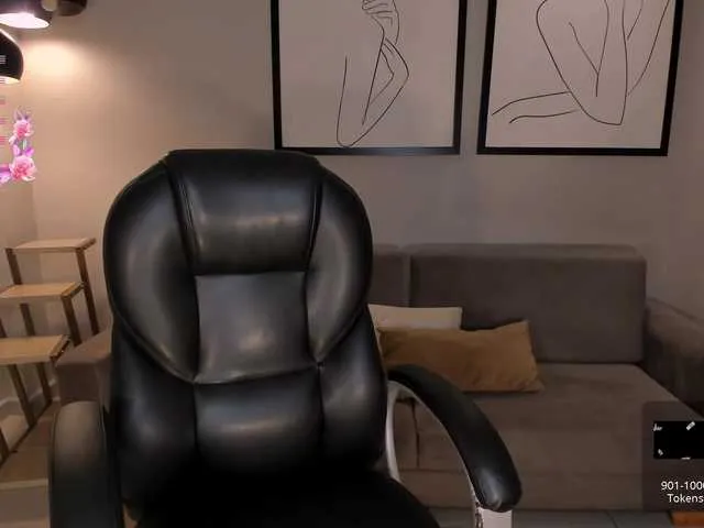 Live sex webcam photo for JuanitaClay #292048817