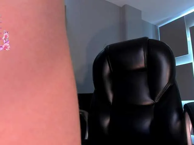 Live sex webcam photo for JuanitaClay #292164545