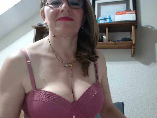 Live sex webcam photo for JuanitaWouti #290906142