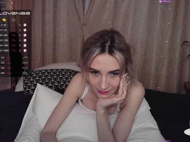 Live sex webcam photo for Judy-Hot #272092310