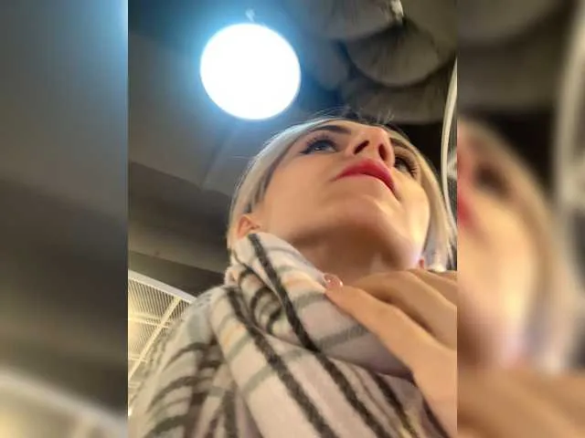 Live sex webcam photo for Judy-Hot #272109485