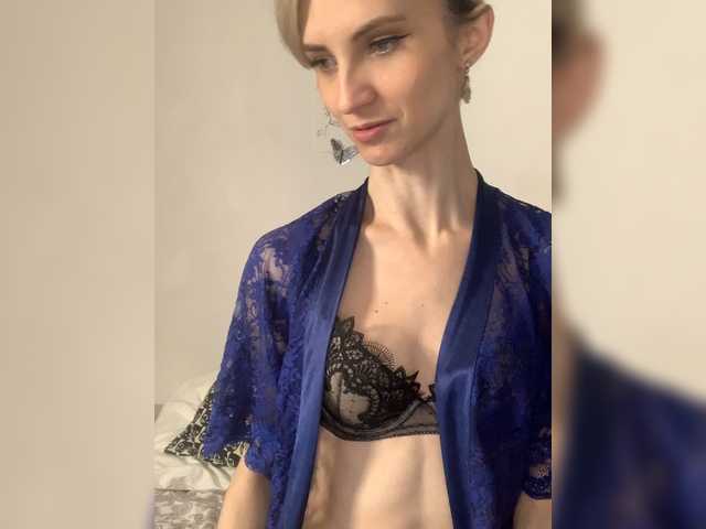 Live sex webcam photo for Judy-Hot #272598025