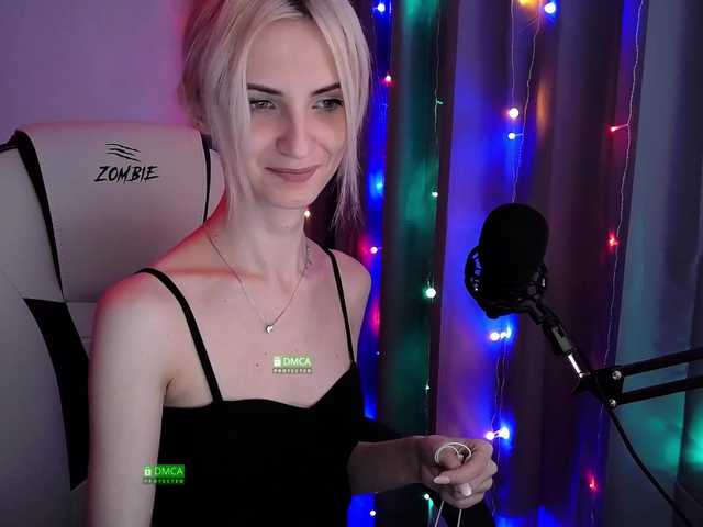 Live sex webcam photo for Judy-Hot #273179908