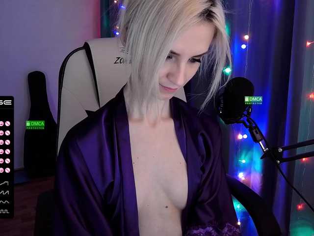 Live sex webcam photo for Judy-Hot #273202799