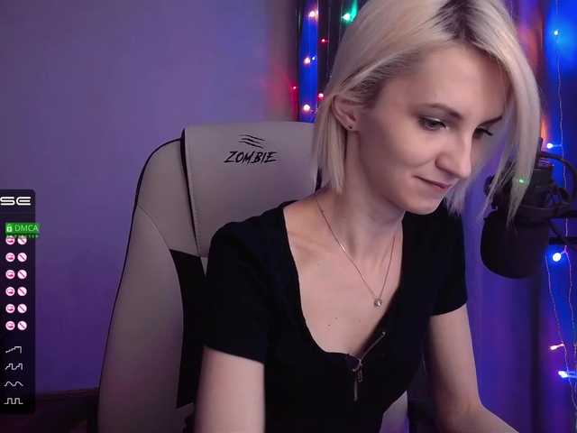 Live sex webcam photo for Judy-Hot #273284822