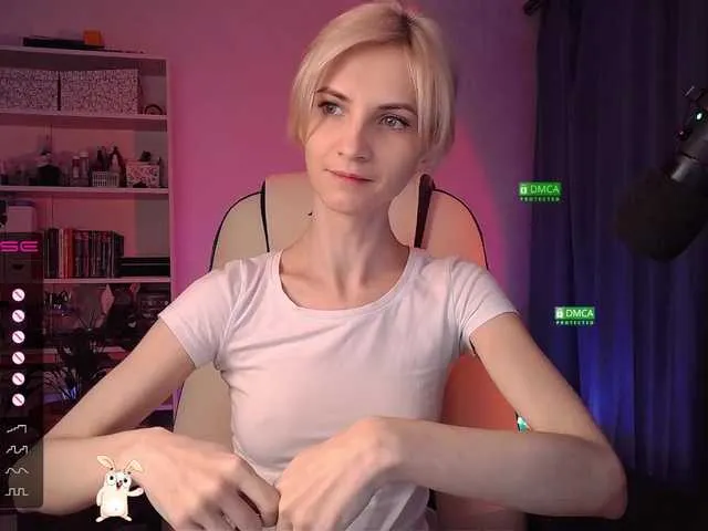 Live sex webcam photo for Judy-Hot #273655764