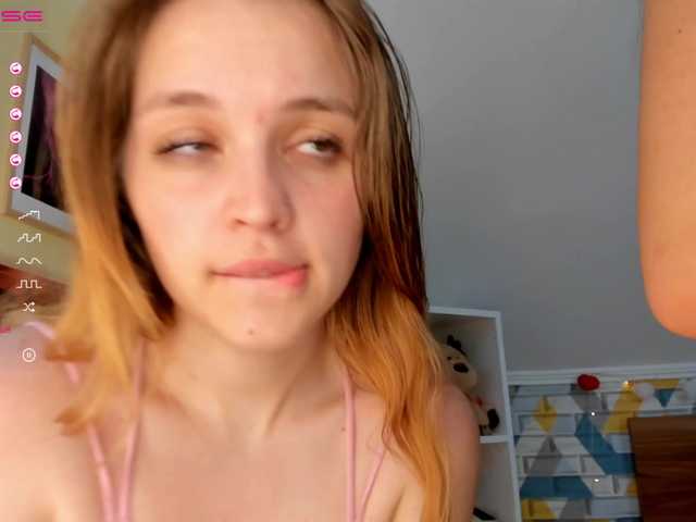 Live sex webcam photo for JudyFitzger #272851524