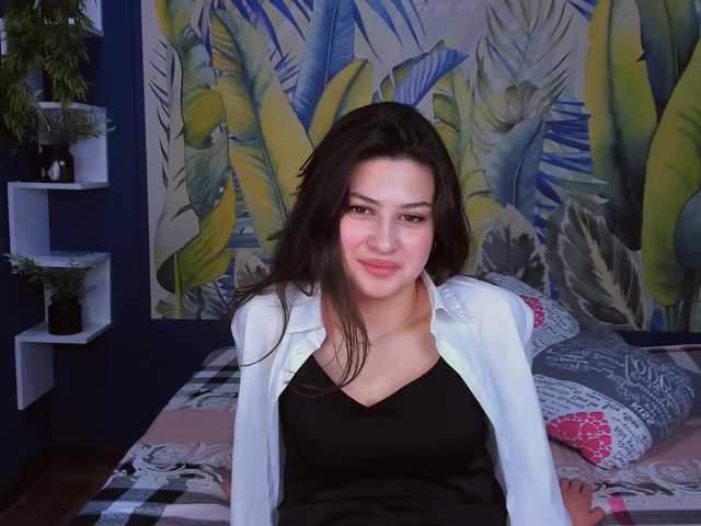 Live sex webcam photo for JudyLaura #272904180