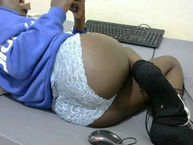 Live sex webcam photo for Juicy-joy1 #286855151