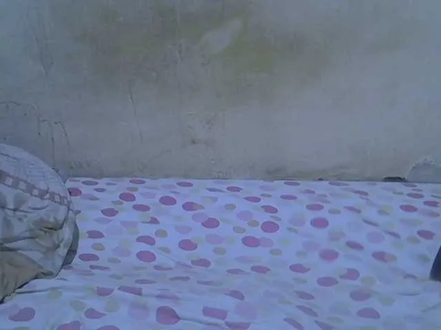 Live sex webcam photo for Juicy-pussy1 #291540089