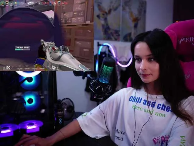 Live sex webcam photo for JuicyAngel #278077014