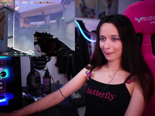 Live sex webcam photo for JuicyAngel #278263506