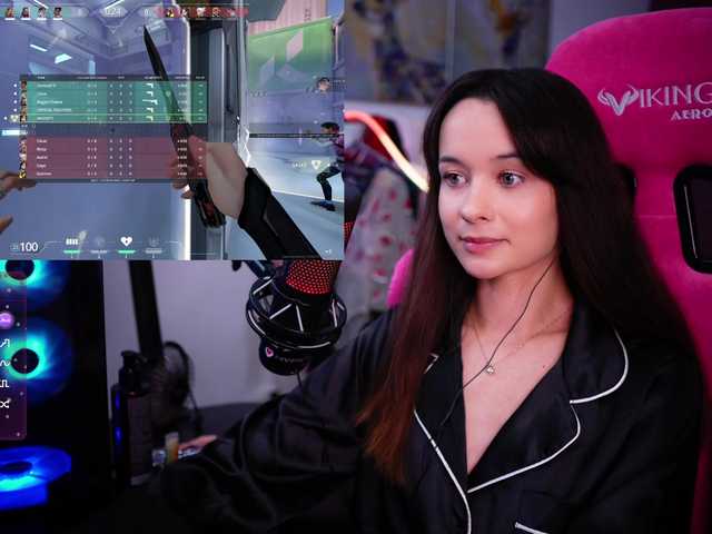 Live sex webcam photo for JuicyAngel #278286227