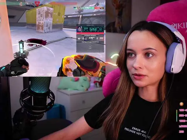 Live sex webcam photo for JuicyAngel #290673614