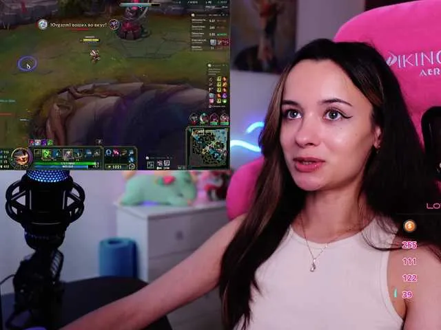 Live sex webcam photo for JuicyAngel #290847327